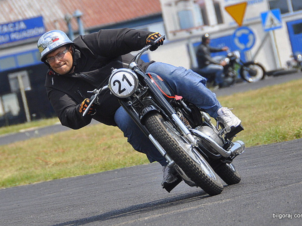 Wyścigi motocykli zabytkowych - Biłgoraj 2013 (FOTO)