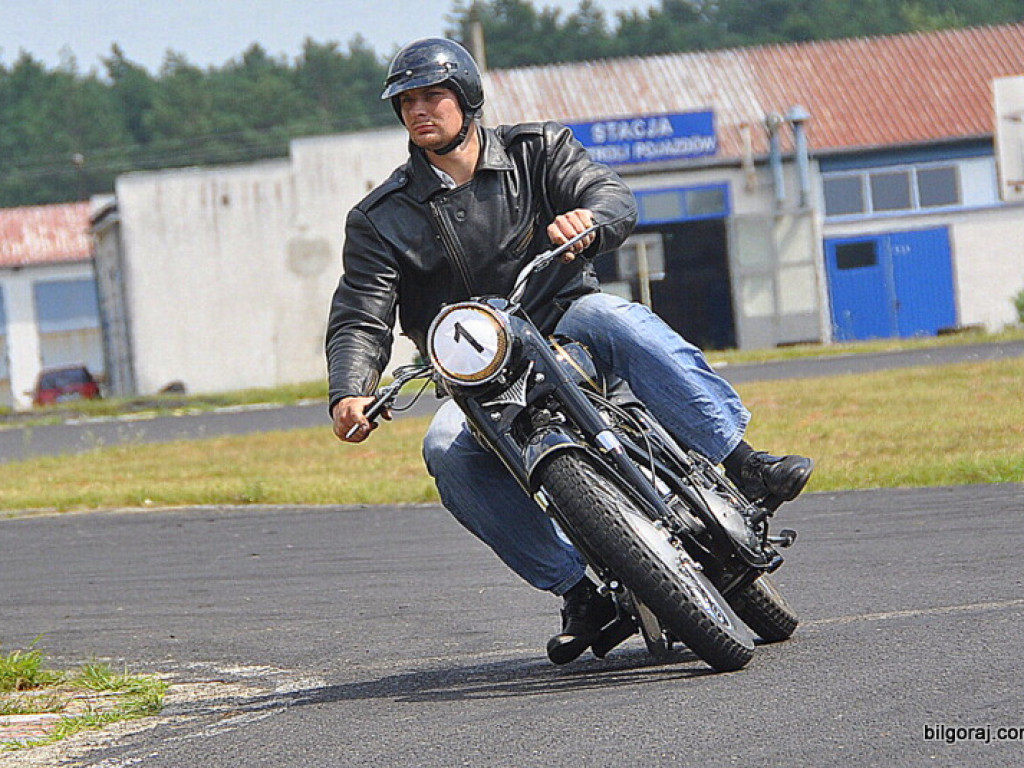 Wyścigi motocykli zabytkowych - Biłgoraj 2013 (FOTO)