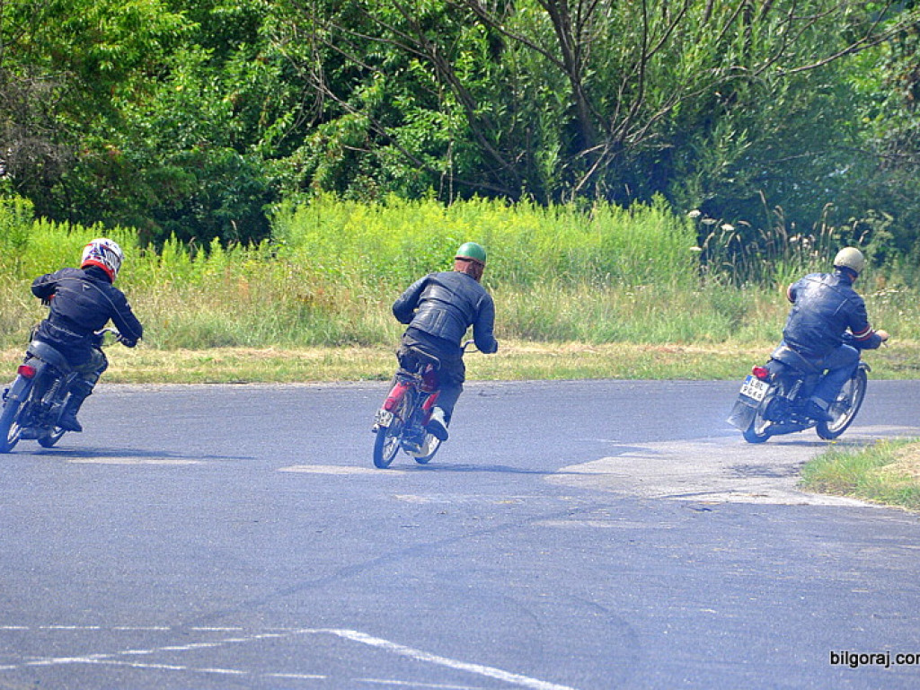 Wyścigi motocykli zabytkowych - Biłgoraj 2013 (FOTO)