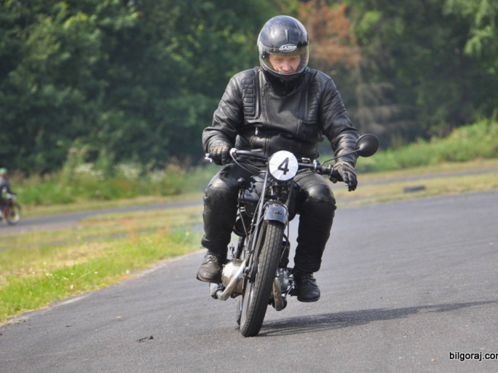 Wyścigi motocykli zabytkowych - Biłgoraj 2013 (FOTO)
