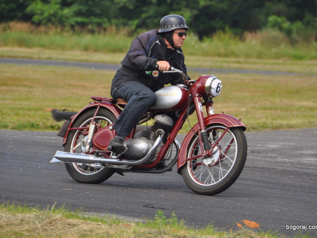 Wyścigi motocykli zabytkowych - Biłgoraj 2013 (FOTO)
