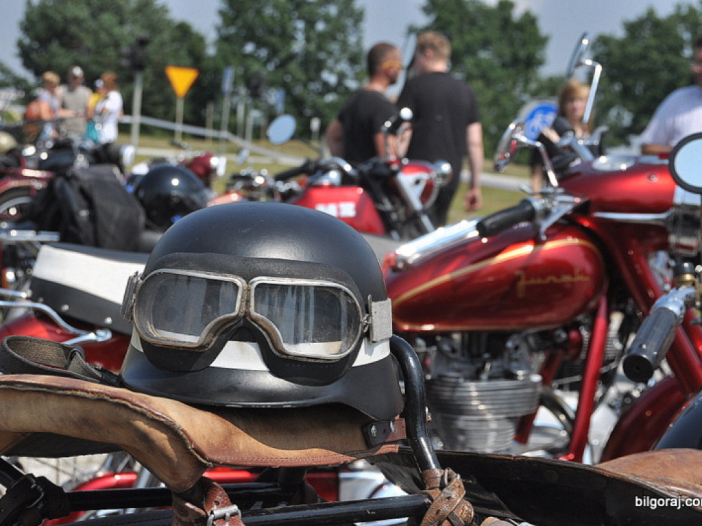 Wyścigi motocykli zabytkowych - Biłgoraj 2013 (FOTO)