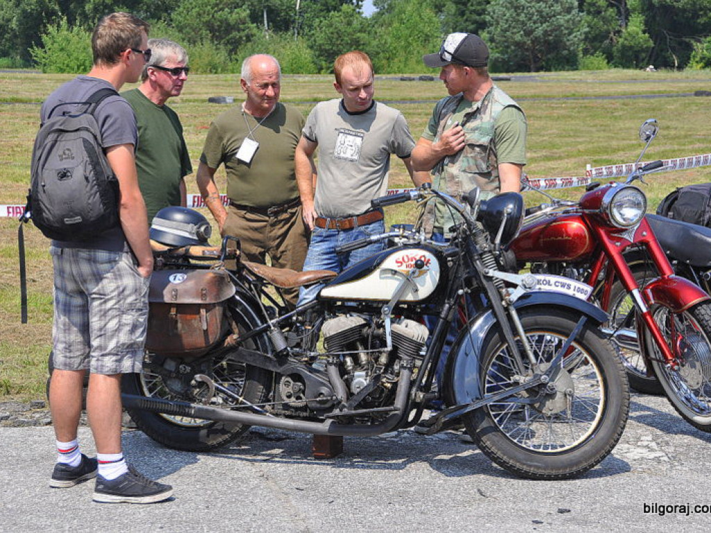 Wyścigi motocykli zabytkowych - Biłgoraj 2013 (FOTO)