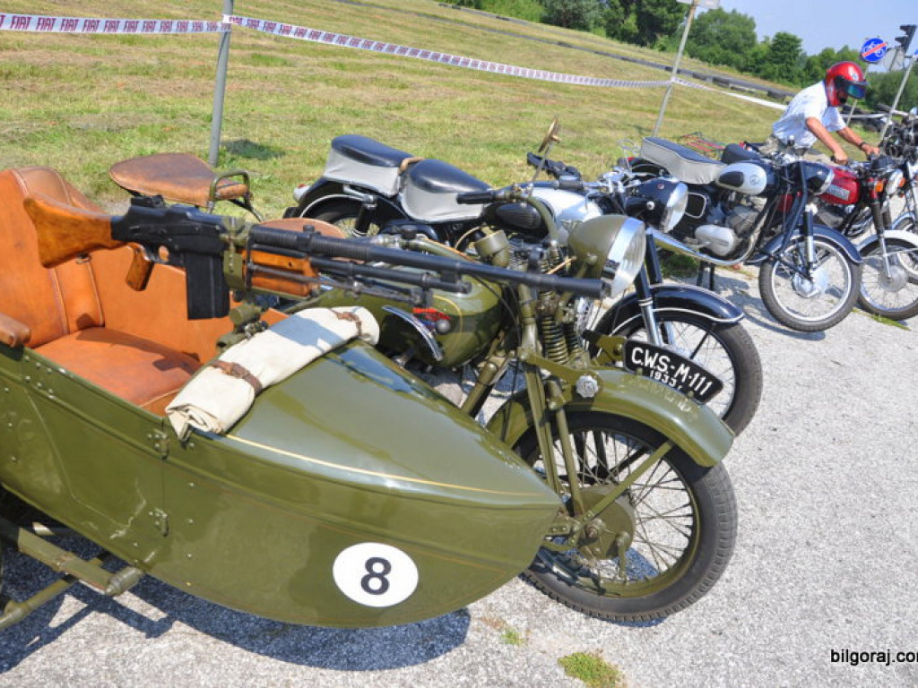 Wyścigi motocykli zabytkowych - Biłgoraj 2013 (FOTO)
