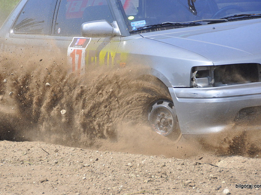 Wyścigi złomów po raz drugi (FOTO)