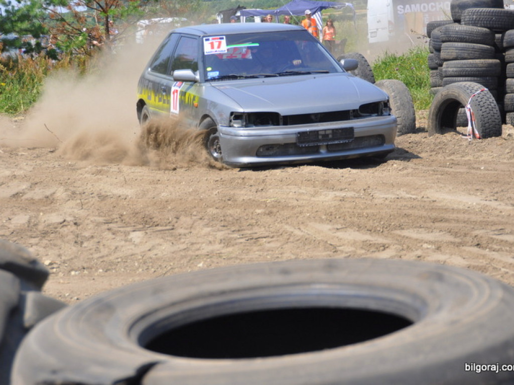 Wyścigi złomów po raz drugi (FOTO)