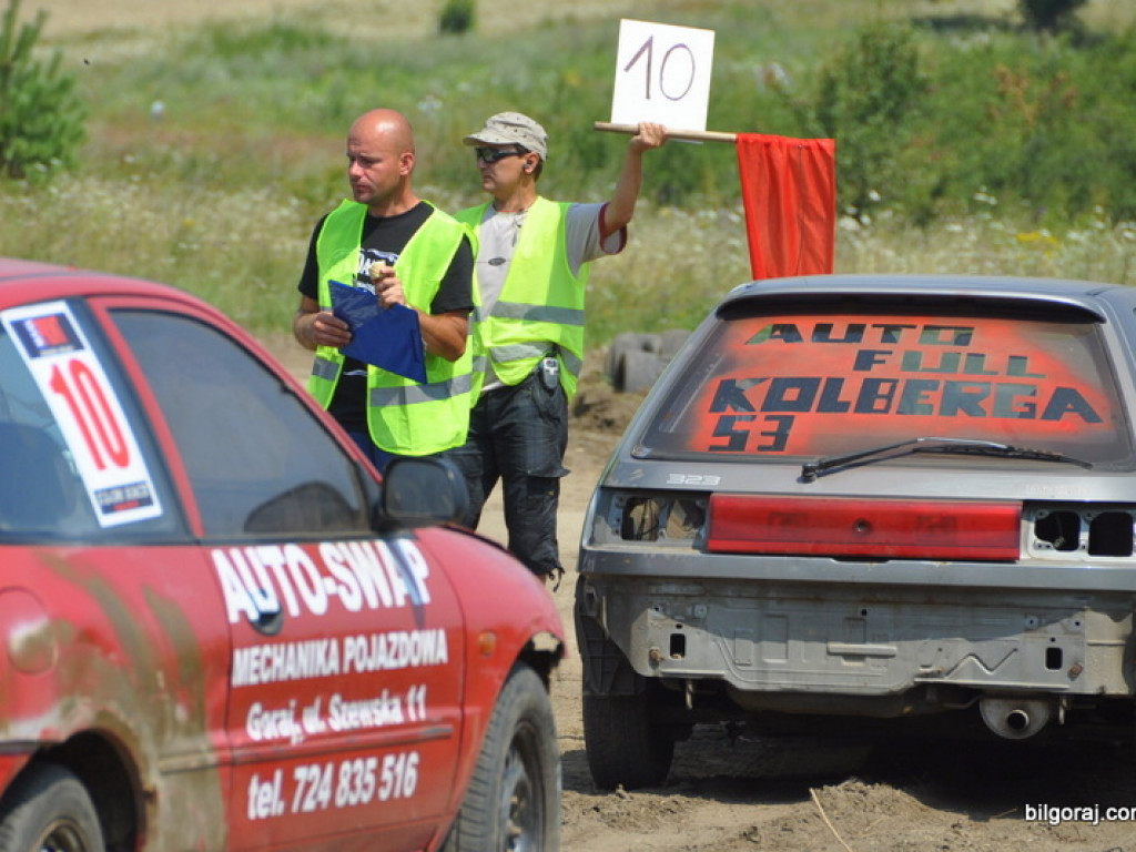 Wyścigi złomów po raz drugi (FOTO)
