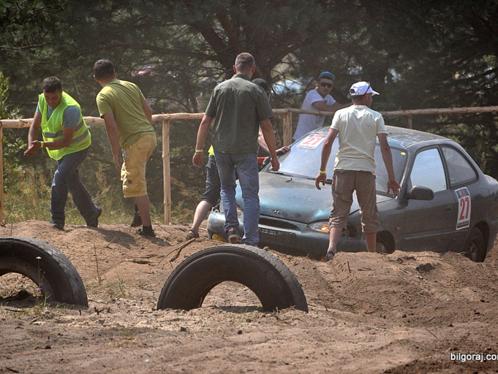 Wyścigi złomów po raz drugi (FOTO)