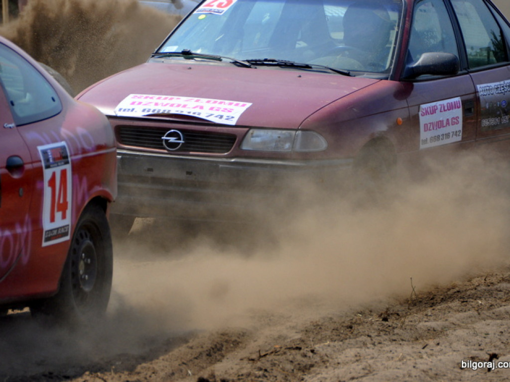 Wyścigi złomów po raz drugi (FOTO)