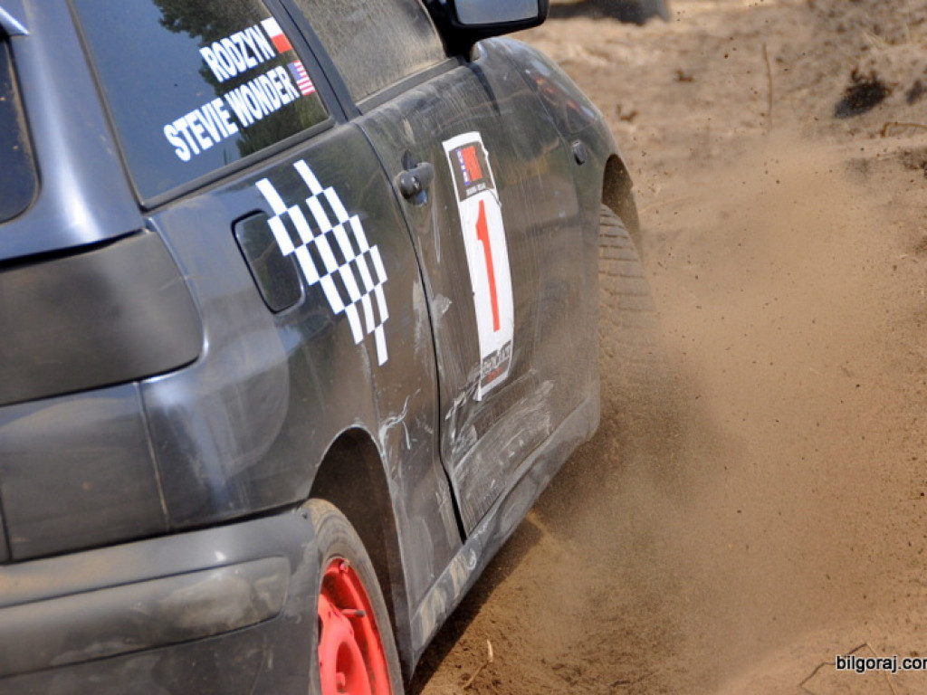 Wyścigi złomów po raz drugi (FOTO)