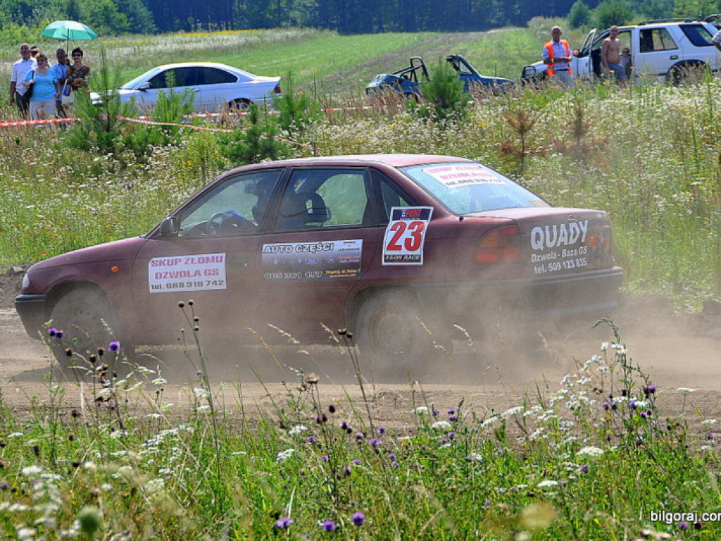 Wyścigi złomów po raz drugi (FOTO)