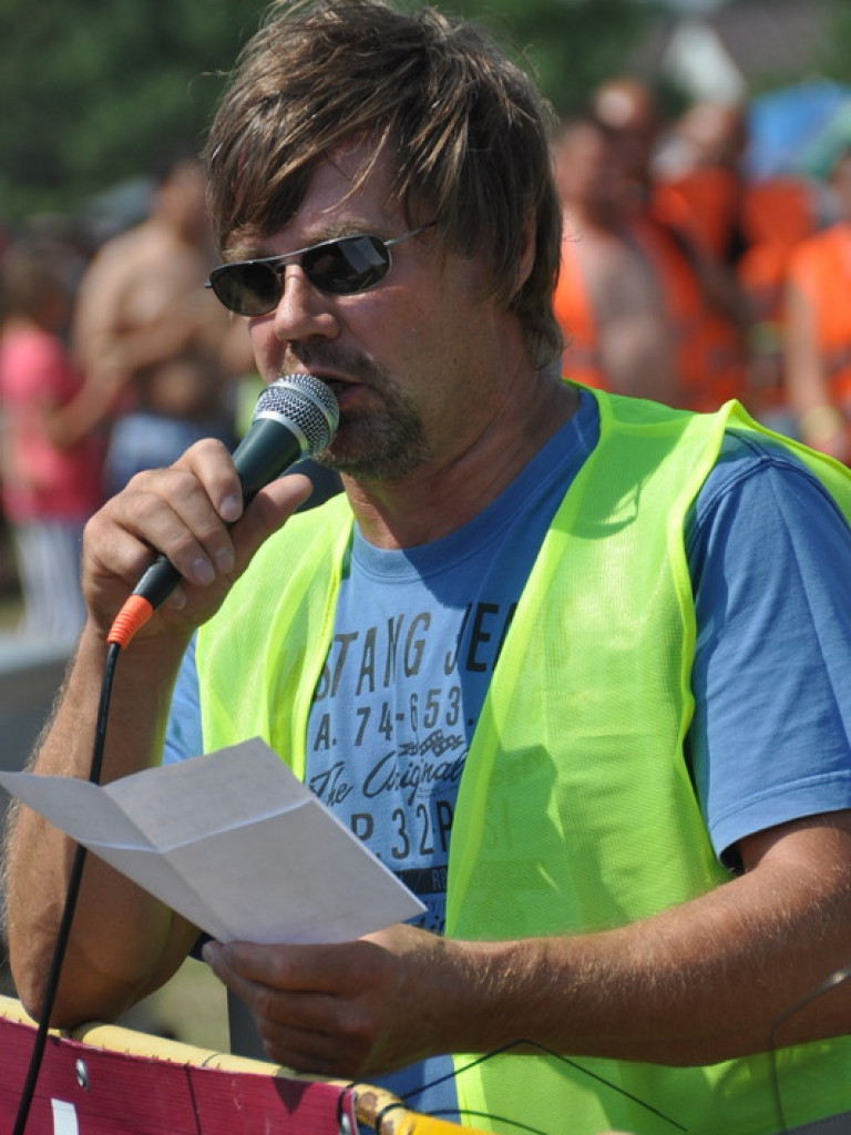 Wyścigi złomów po raz drugi (FOTO)