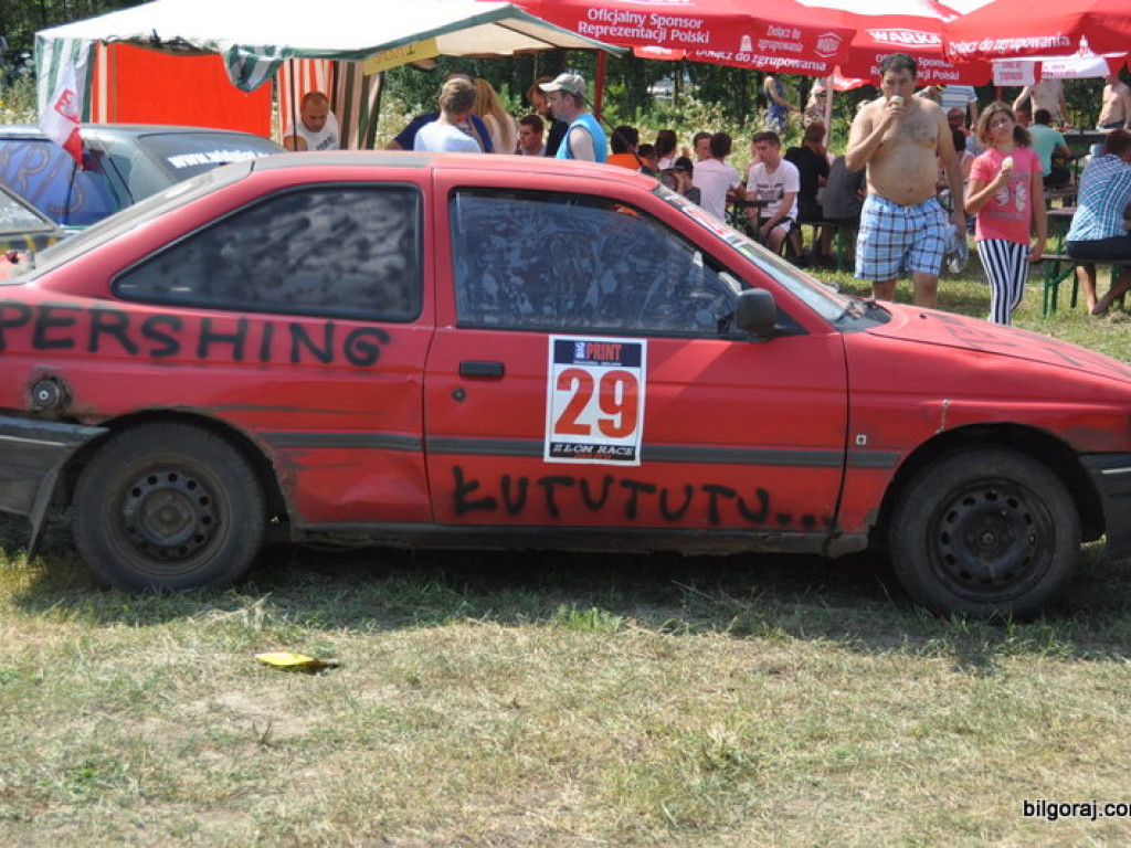 Wyścigi złomów po raz drugi (FOTO)