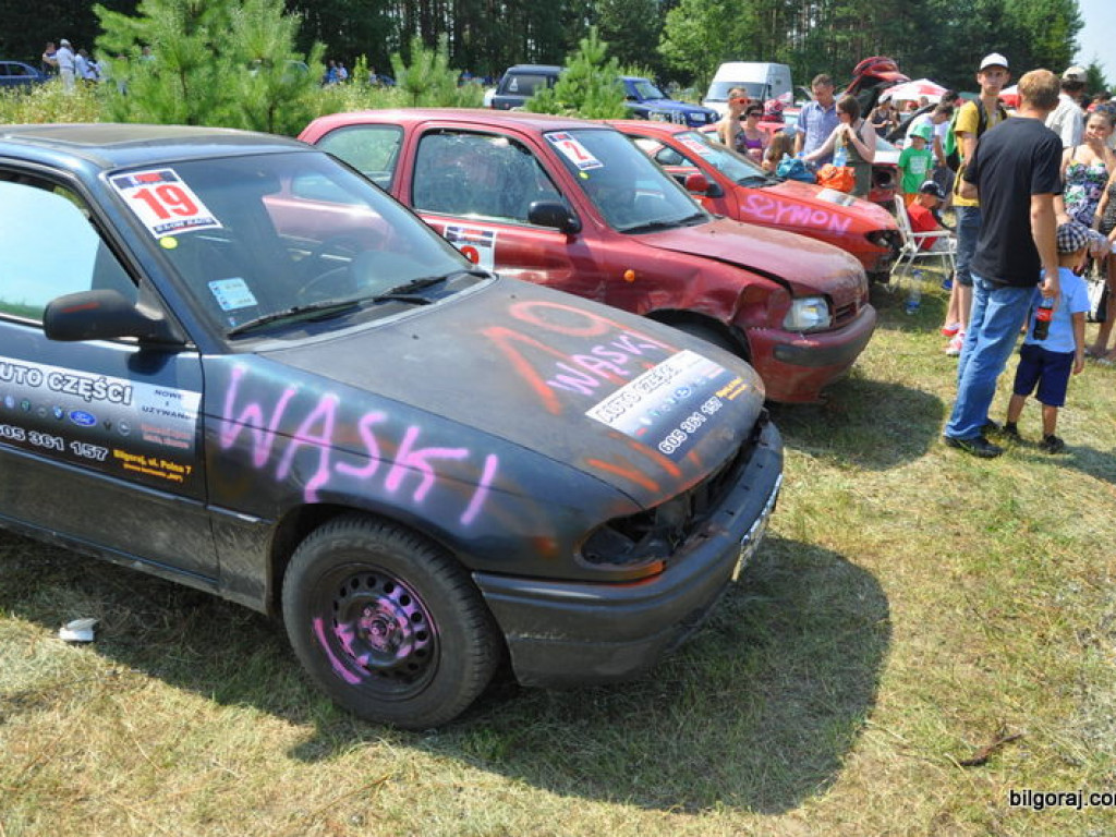 Wyścigi złomów po raz drugi (FOTO)