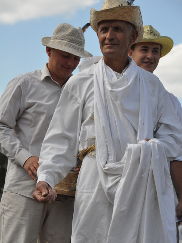 Aleksandrów: Dożynki gminno - parafialne 2013