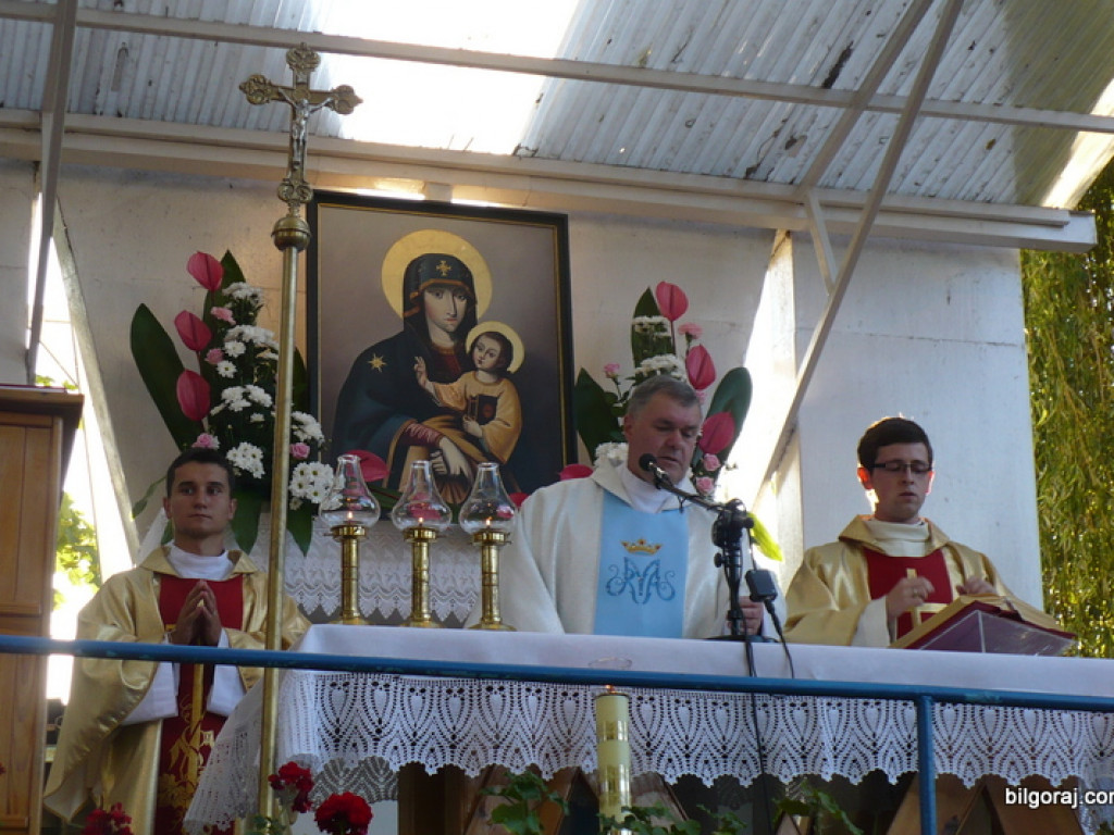 To my dzieci Bożej Matki, idziemy do Niej poprzez łzy...