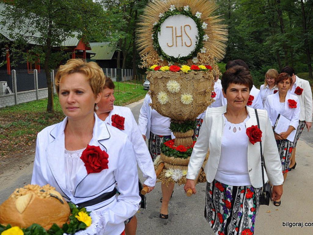 Tarnogród: Dożynki gminno - parafialne w Luchowie (FOTO)