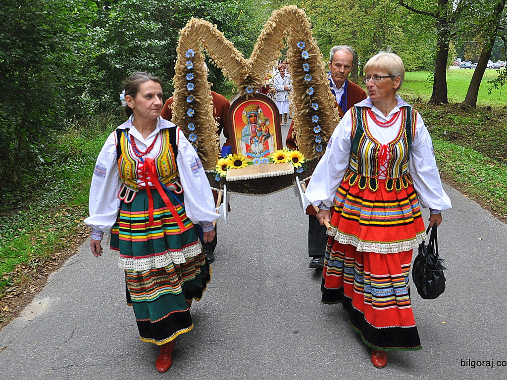 Tarnogród: Dożynki gminno - parafialne w Luchowie (FOTO)