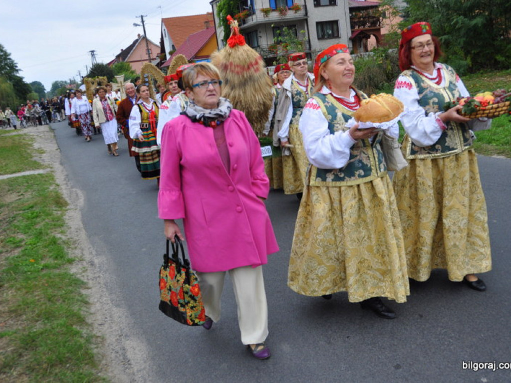 Tarnogród: Dożynki gminno - parafialne w Luchowie (FOTO)