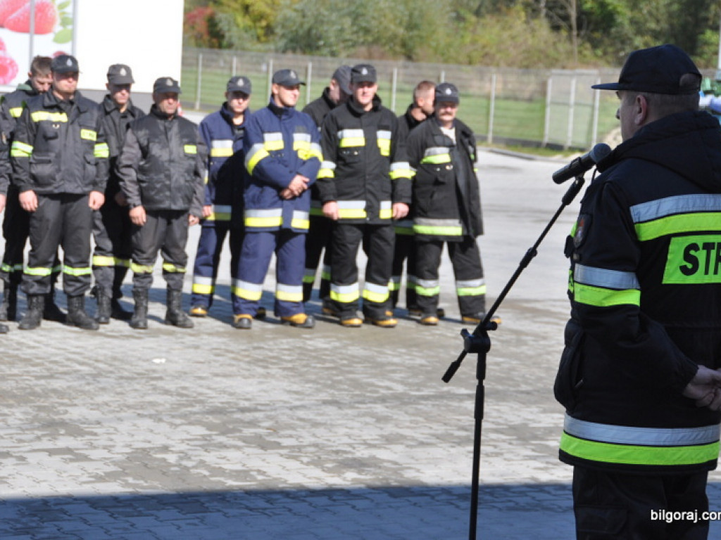 Wyciek amoniaku w Tarnogrodzie. Strażacy ćwiczyli działania w sytuacji zagrożenia chemicznego (FOTO)