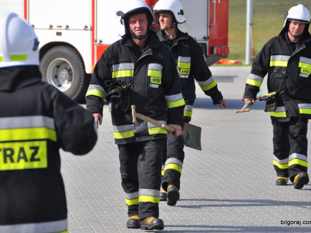 Wyciek amoniaku w Tarnogrodzie. Strażacy ćwiczyli działania w sytuacji zagrożenia chemicznego (FOTO)