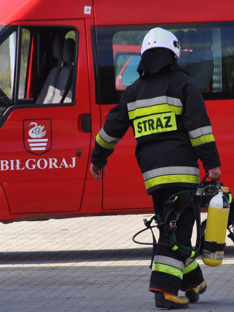 Wyciek amoniaku w Tarnogrodzie. Strażacy ćwiczyli działania w sytuacji zagrożenia chemicznego (FOTO)
