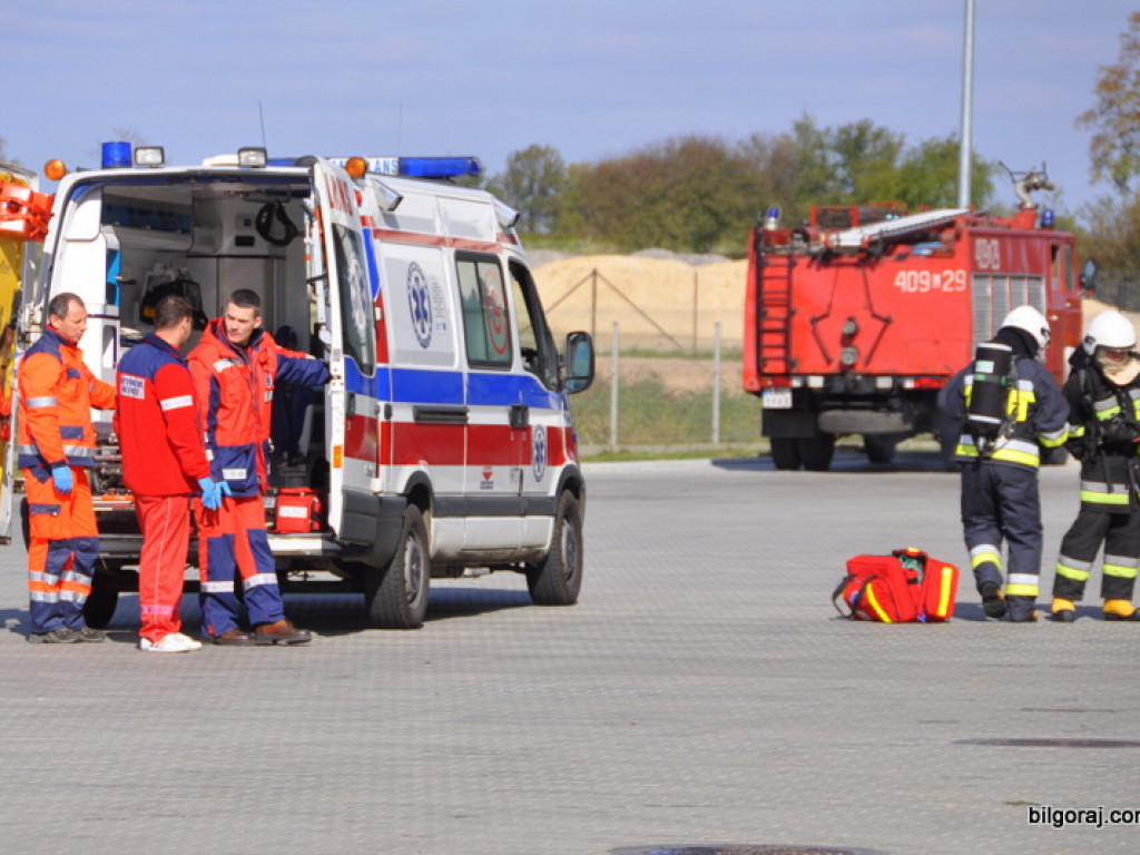 Wyciek amoniaku w Tarnogrodzie. Strażacy ćwiczyli działania w sytuacji zagrożenia chemicznego (FOTO)