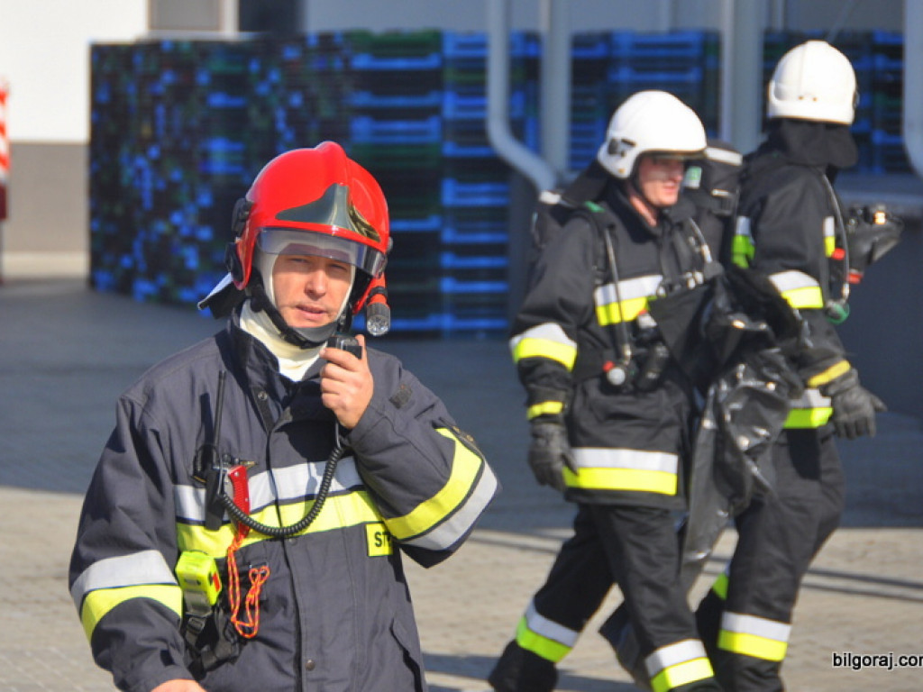 Wyciek amoniaku w Tarnogrodzie. Strażacy ćwiczyli działania w sytuacji zagrożenia chemicznego (FOTO)