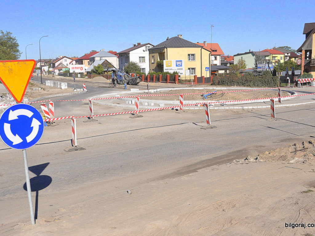 Prace przy przebudowie głównych ulic Biłgoraja na finiszu (FOTO)