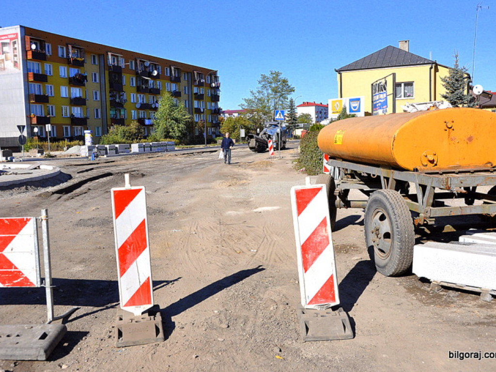 Prace przy przebudowie głównych ulic Biłgoraja na finiszu (FOTO)