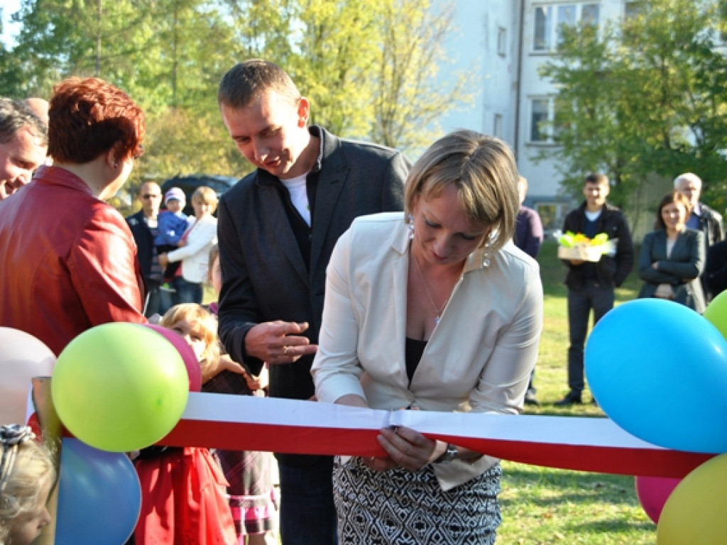 Nowy plac zabaw dla najmłodszych mieszkańców miejscowości Ciosmy