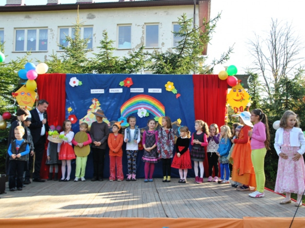 Nowy plac zabaw dla najmłodszych mieszkańców miejscowości Ciosmy