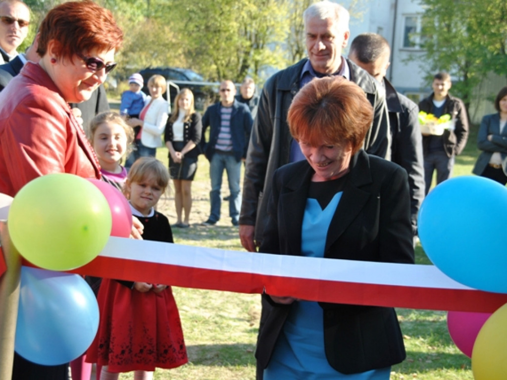 Nowy plac zabaw dla najmłodszych mieszkańców miejscowości Ciosmy