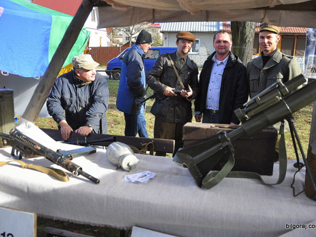 Powiatowe Targi Obywatelskie (FOTO)