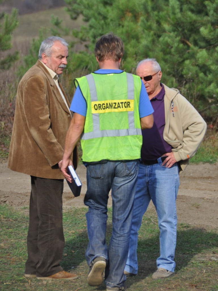 Wyścig złomów po raz czwarty w Dylach. Najprawdopodobniej ostatni w tym roku (FOTO)