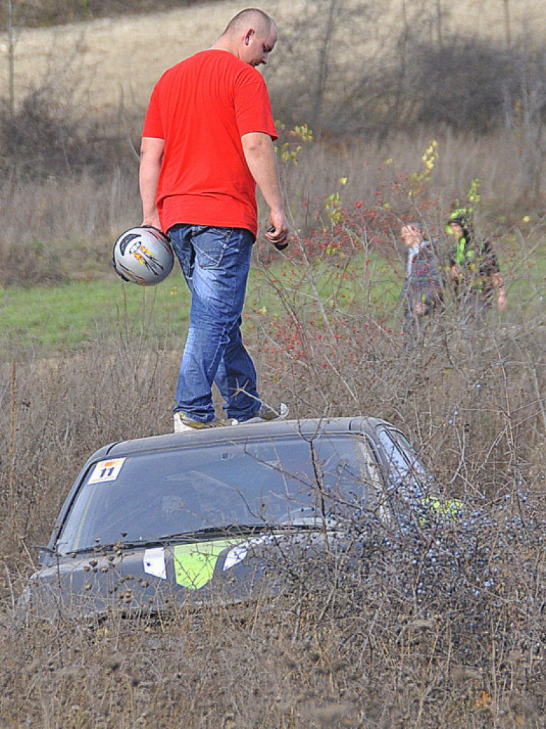 Wyścig złomów po raz czwarty w Dylach. Najprawdopodobniej ostatni w tym roku (FOTO)