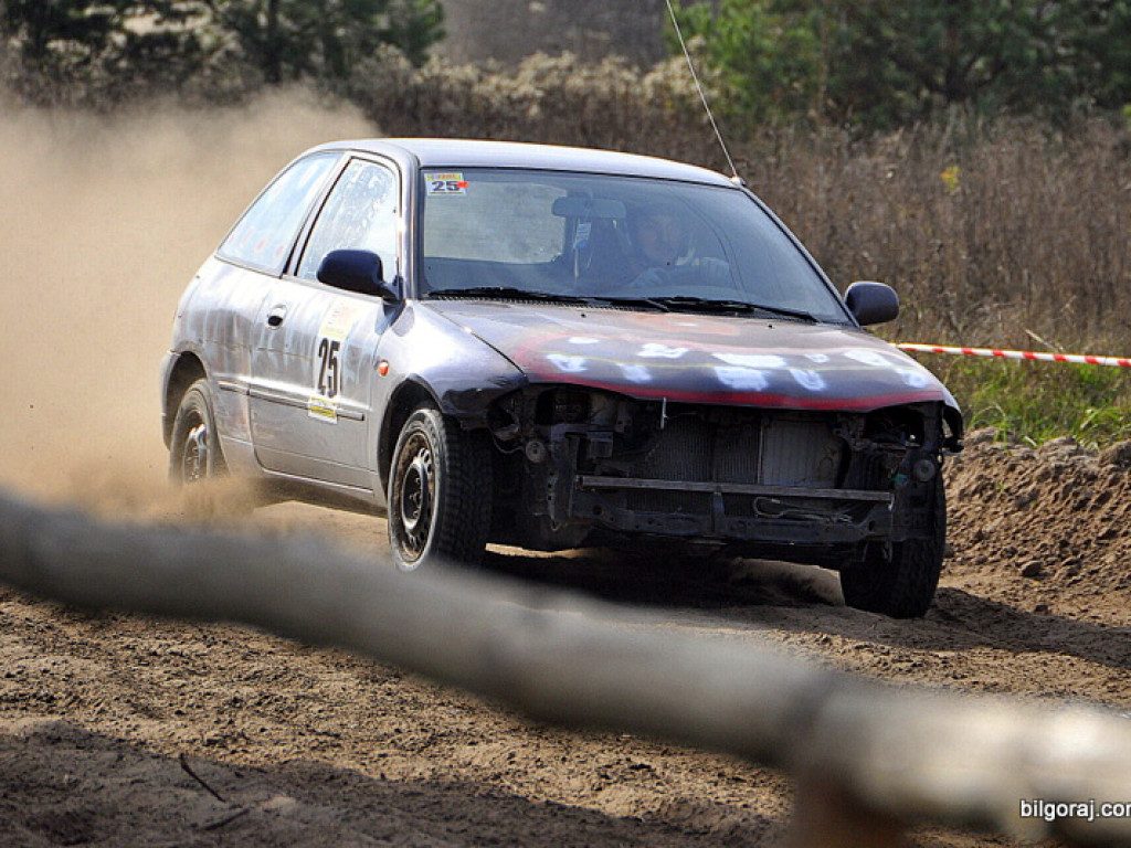 Wyścig złomów po raz czwarty w Dylach. Najprawdopodobniej ostatni w tym roku (FOTO)