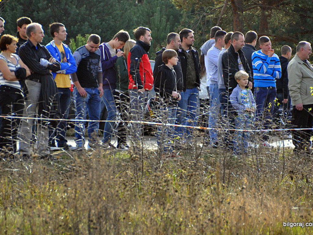 Wyścig złomów po raz czwarty w Dylach. Najprawdopodobniej ostatni w tym roku (FOTO)