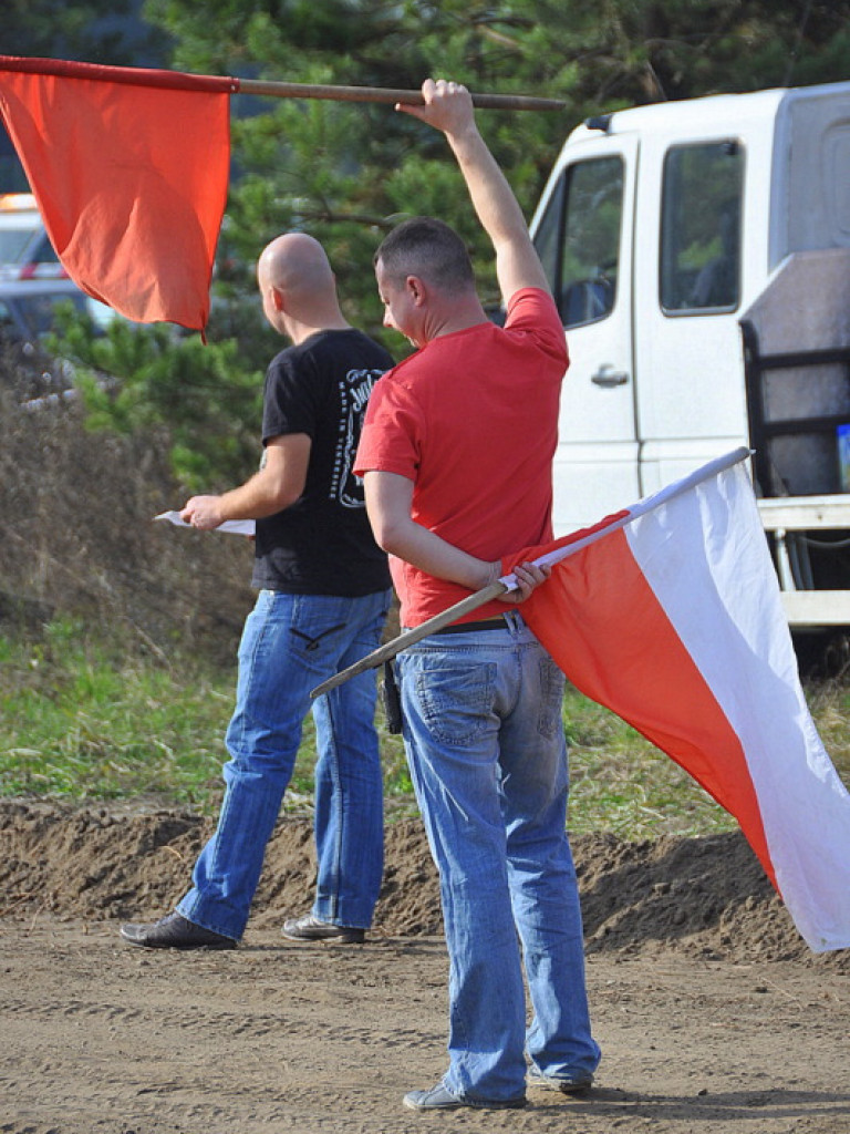 Wyścig złomów po raz czwarty w Dylach. Najprawdopodobniej ostatni w tym roku (FOTO)