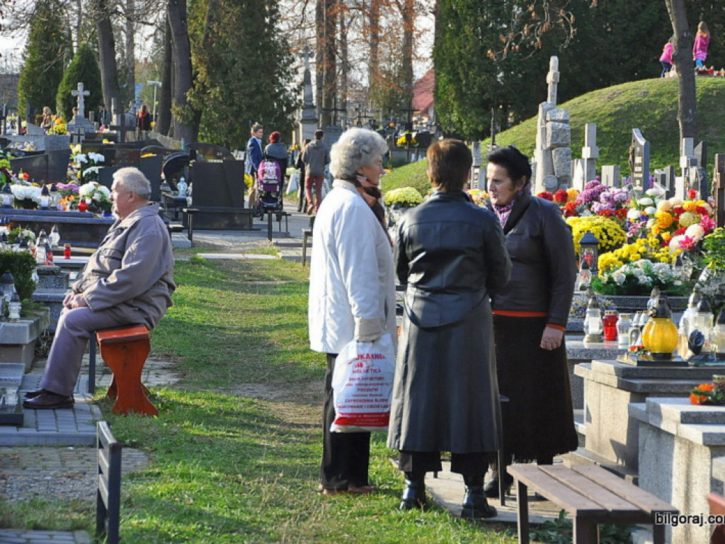 Dzień Wszystkich Świętych na naszych cmentarzach (FOTO)