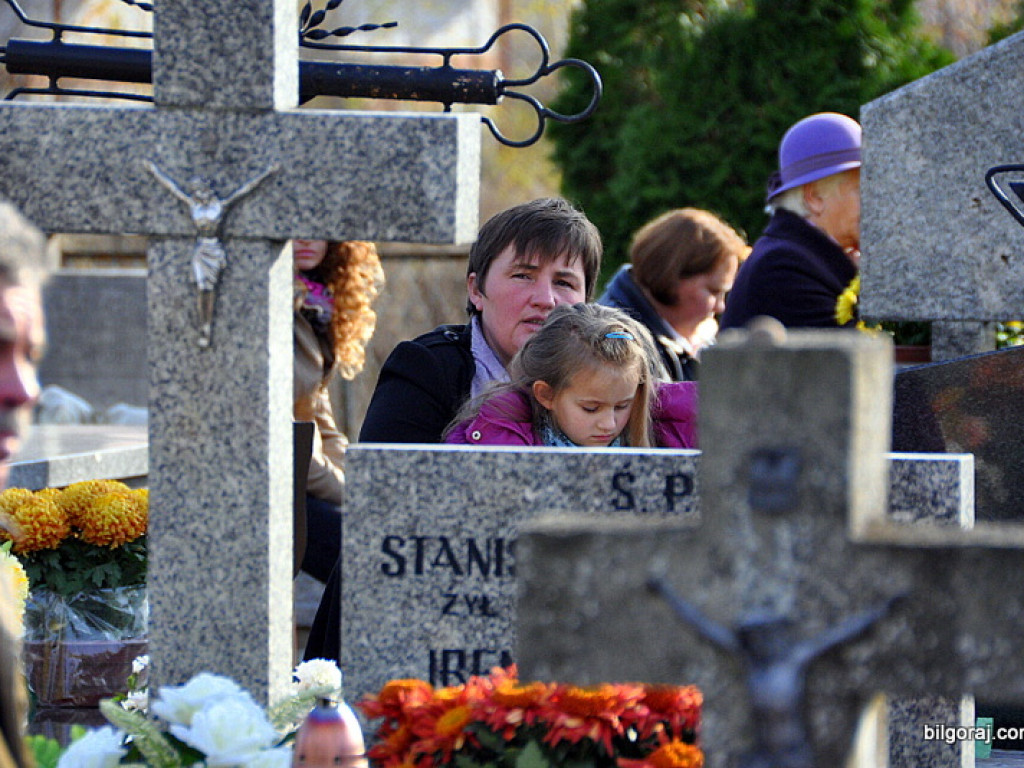 Dzień Wszystkich Świętych na naszych cmentarzach (FOTO)
