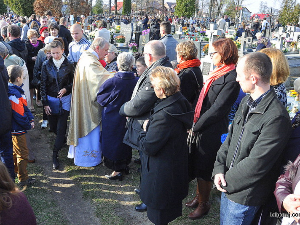 Dzień Wszystkich Świętych na naszych cmentarzach (FOTO)
