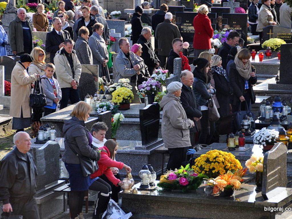 Dzień Wszystkich Świętych na naszych cmentarzach (FOTO)