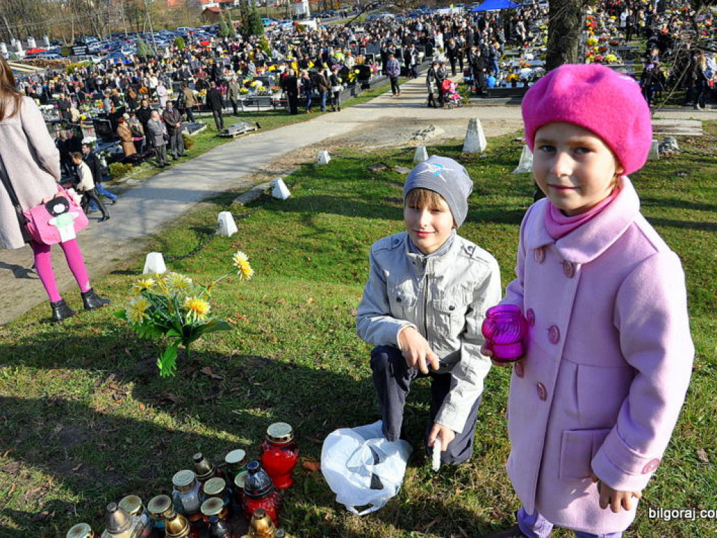Dzień Wszystkich Świętych na naszych cmentarzach (FOTO)