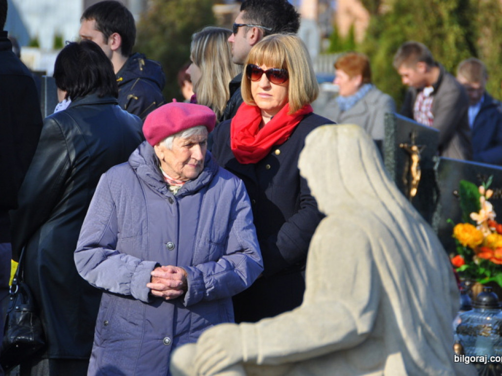 Dzień Wszystkich Świętych na naszych cmentarzach (FOTO)