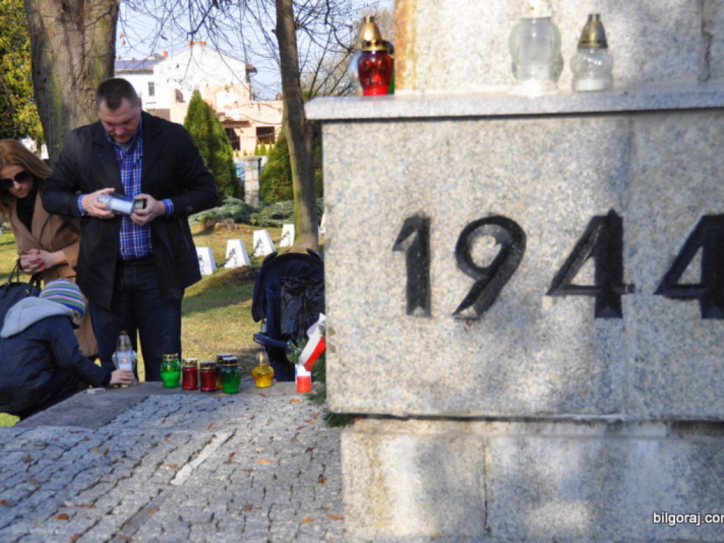Dzień Wszystkich Świętych na naszych cmentarzach (FOTO)