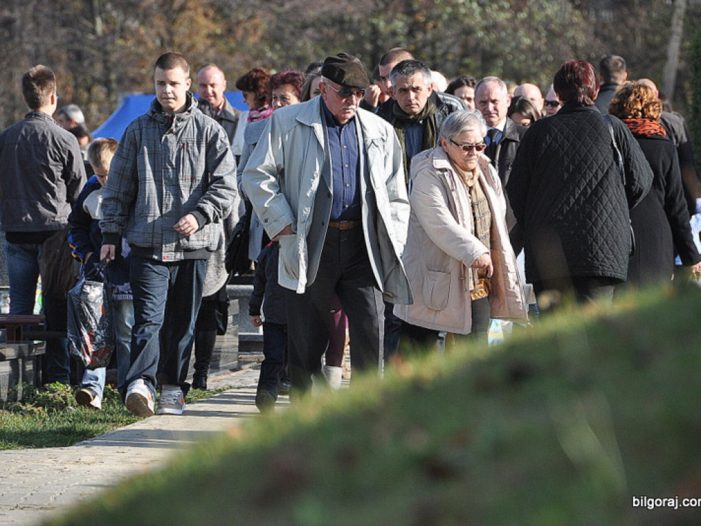 Dzień Wszystkich Świętych na naszych cmentarzach (FOTO)