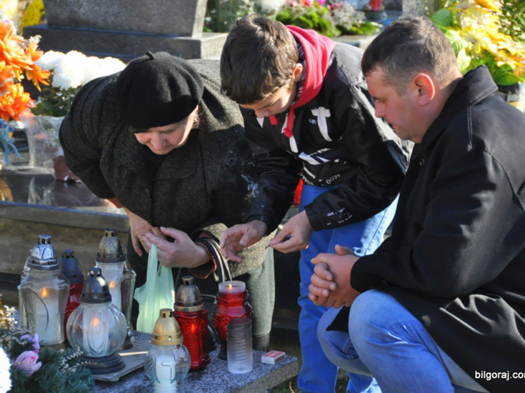 Dzień Wszystkich Świętych na naszych cmentarzach (FOTO)