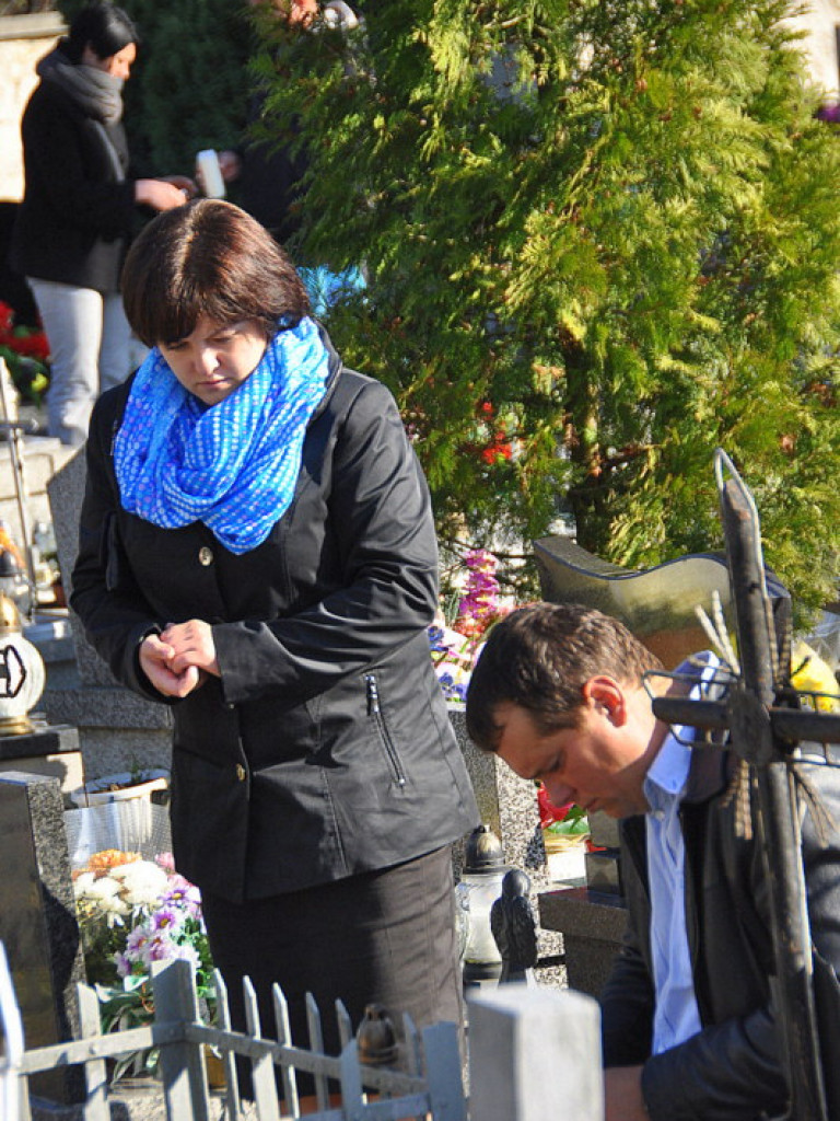 Dzień Wszystkich Świętych na naszych cmentarzach (FOTO)