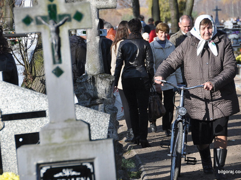 Dzień Wszystkich Świętych na naszych cmentarzach (FOTO)